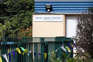 Učitelka v pařížské školce udeřila tříletou holčičku tak, že upadla na zem - Novinky